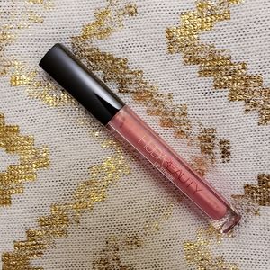NWOT Huda Beauty Lip Strobein SNOBBY